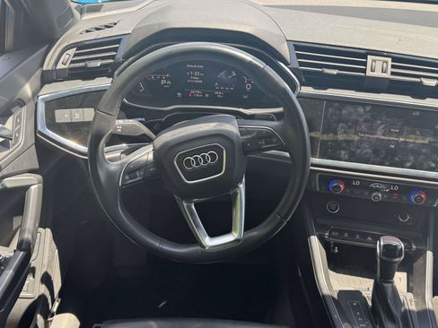Used 2022 Audi Q3 2.0T Premium Plus w/ Premium Plus Package AWD/4WD image 15