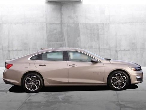 Used 2024 Chevrolet Malibu LT image 5