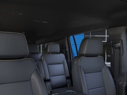 New 2026 Chevrolet Suburban Premier AWD/4WD image 25