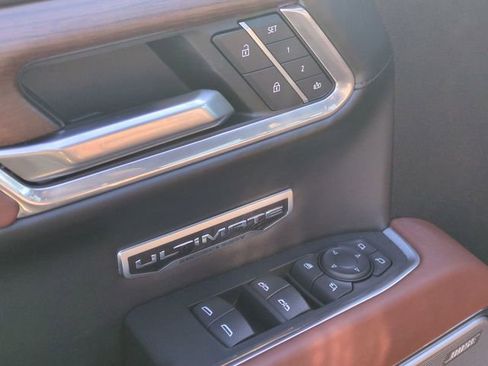 Used 2023 GMC Sierra 1500 Denali Ultimate image 13
