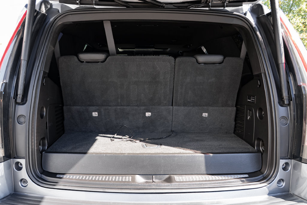 Used 2018 Cadillac Escalade Platinum AWD/4WD image 8