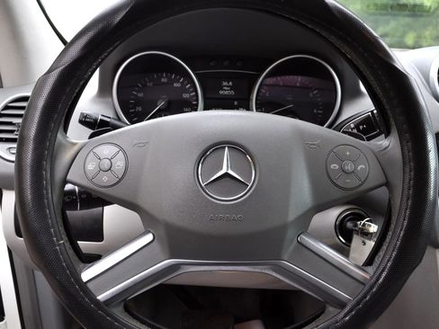 Used 2010 Mercedes-Benz ML 350 4MATIC image 9