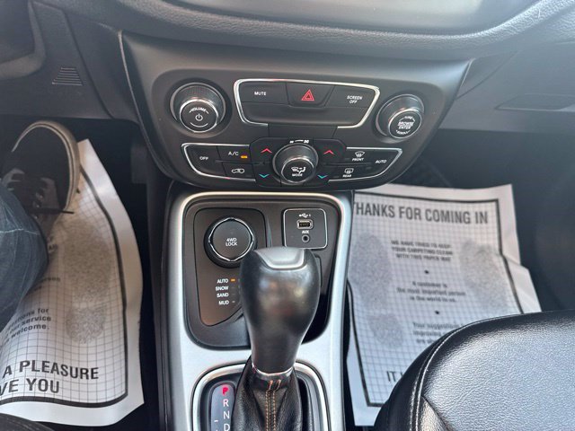 Used 2020 Jeep Compass Latitude w/ Cold Weather Group AWD/4WD image 25
