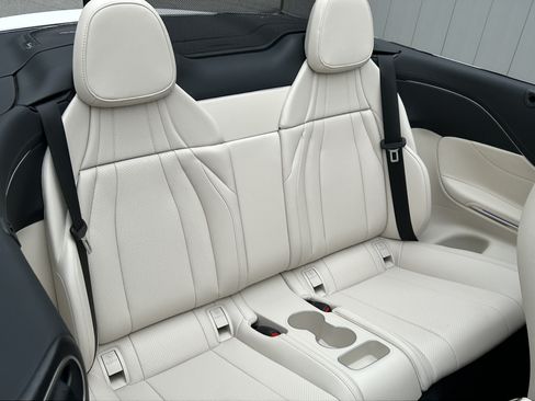 Certified 2025 Mercedes-Benz CLE 300 4MATIC Cabriolet image 51