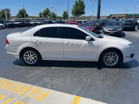 Used 2010 Ford Fusion SEL FWD image 6