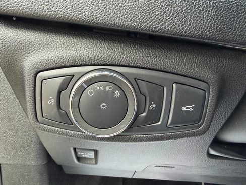 Used 2018 Lincoln MKC Select w/ Select Plus Package image 26