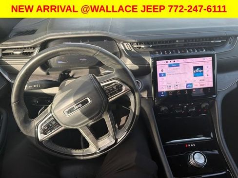 Certified 2023 Jeep Grand Cherokee Overland w/ Adv Protech Group III RWD image 4