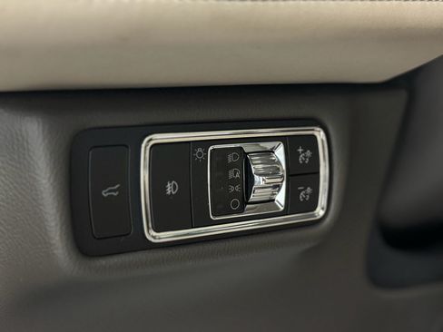 Used 2020 Lincoln Aviator Reserve w/ Equipment Group 201A image 18