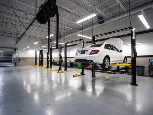 Certified 2017 Mercedes-Benz C 300 4MATIC Coupe image 9