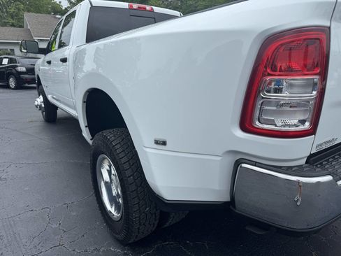 Used 2021 RAM 3500 Tradesman AWD/4WD image 17