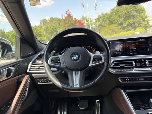 Used 2023 BMW X6 xDrive40i w/ Executive Package AWD/4WD image 21