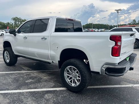 Used 2022 Chevrolet Silverado 1500 LTZ AWD/4WD image 29