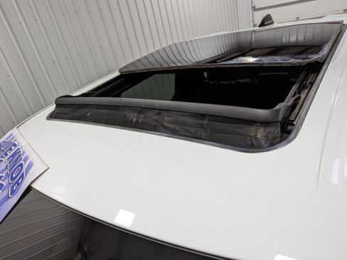 Used 2024 RAM 1500 Limited w/ Body Color Bumper Group image 9