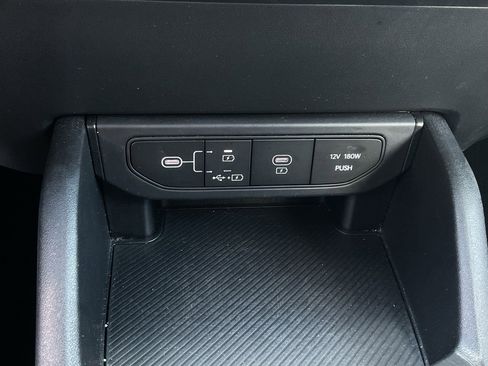 Used 2025 Kia K4 FWD image 21