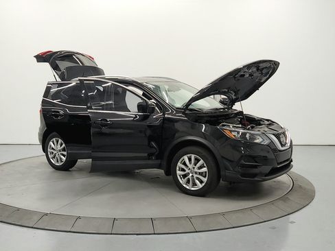 Used 2020 Nissan Rogue Sport SV FWD image 10