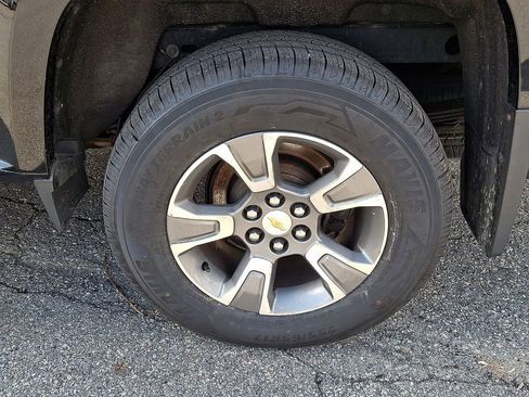 Used 2020 Chevrolet Colorado Z71 image 12