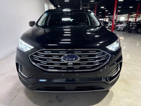 Used 2019 Ford Edge Titanium w/ Equipment Group 301A AWD/4WD image 9