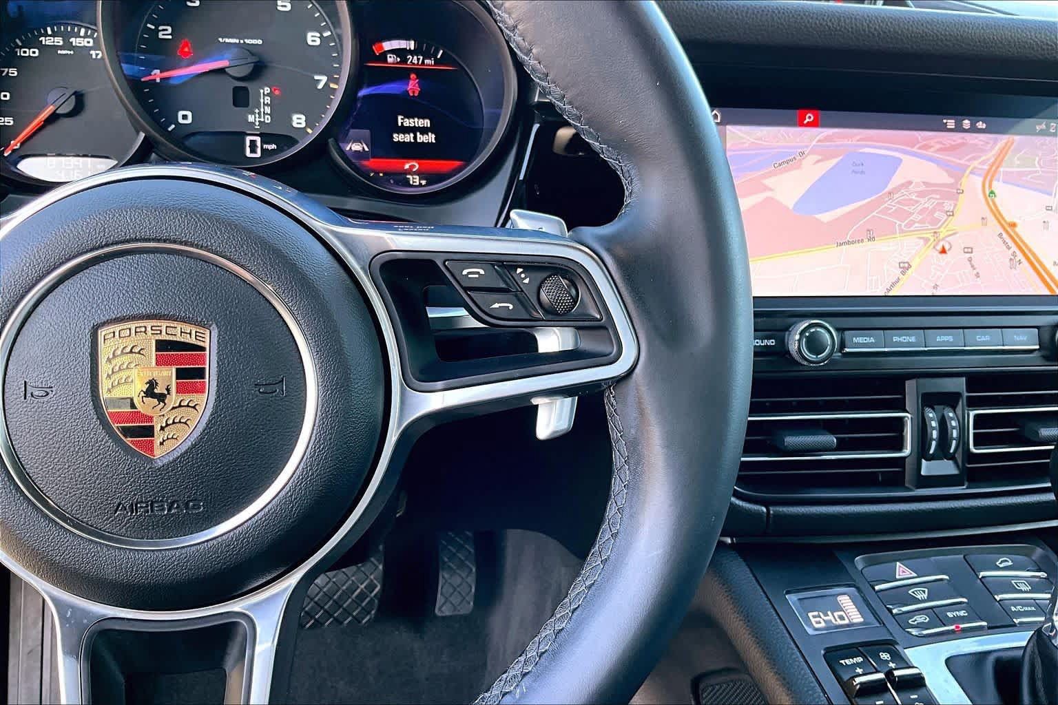 Used 2020 Porsche Macan AWD/4WD image 22