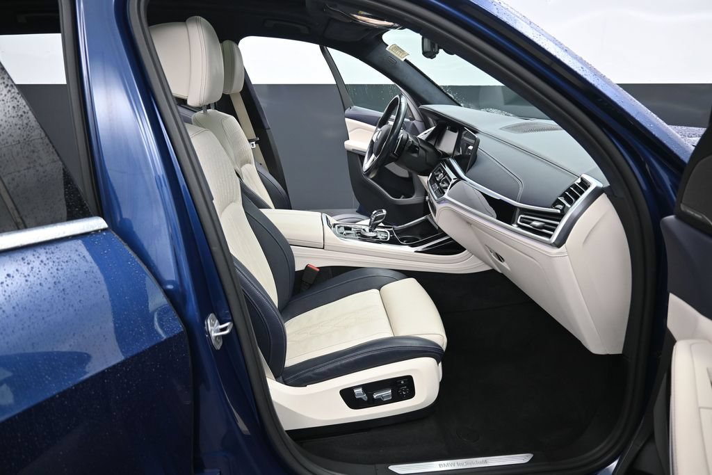 Used 2020 BMW X7 xDrive40i w/ Executive Package AWD/4WD image 46