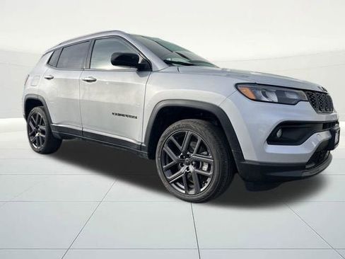 New 2026 Jeep Compass Latitude image 6