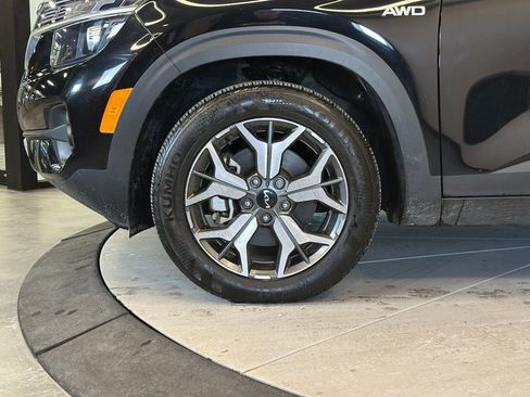 Used 2023 Kia Seltos EX AWD/4WD image 25