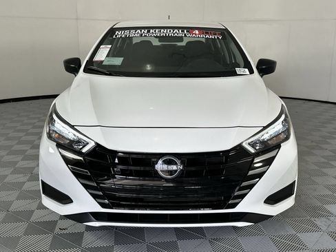 Certified 2025 Nissan Versa S w/ Trunk Package FWD image 3