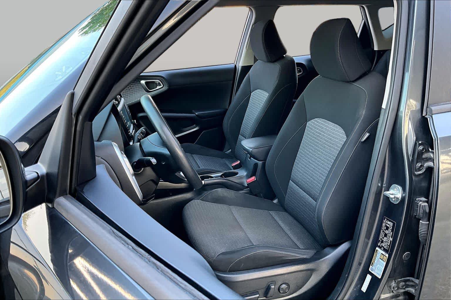 Used 2021 Kia Soul S FWD image 8