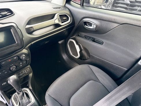 Used 2018 Jeep Renegade Sport w/ Power & Air Group image 26