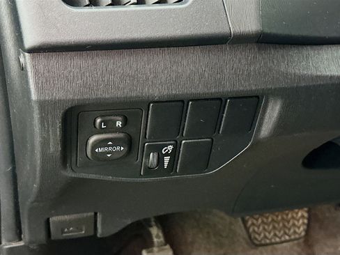 Used 2013 Toyota Prius Three FWD image 17