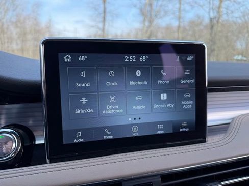 Used 2022 Lincoln Corsair AWD w/ Premium Package image 29