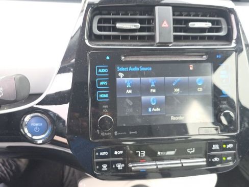 Used 2016 Toyota Prius Three FWD image 3
