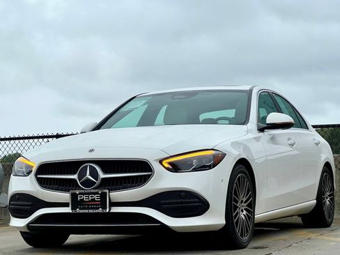 Used 2023 Mercedes-Benz C 300 4MATIC Sedan image 4