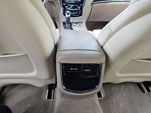 Used 2014 Cadillac CTS Luxury image 26