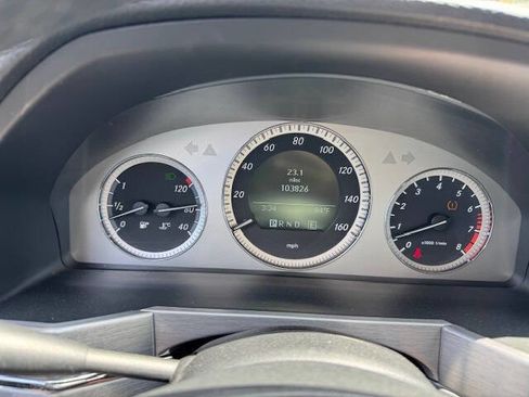 Used 2011 Mercedes-Benz GLK 350 2WD image 36