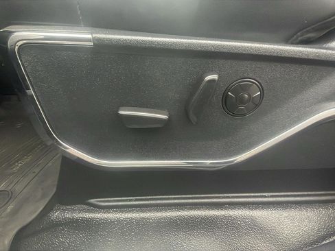 Used 2024 Ford F450 Platinum w/ FX4 Off-Road Package image 26