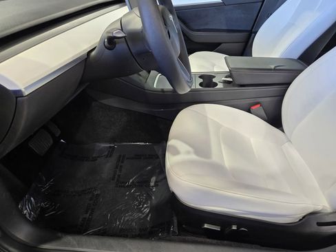 Used 2023 Tesla Model 3 Standard Range RWD image 14