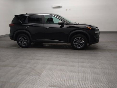 Used 2024 Nissan Rogue S AWD/4WD image 11