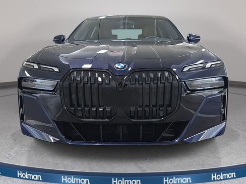 Certified 2023 BMW i7 xDrive60 image 3