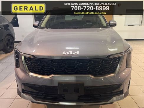 Certified 2024 Kia Sorento S w/ Panoramic Sunroof Package image 1