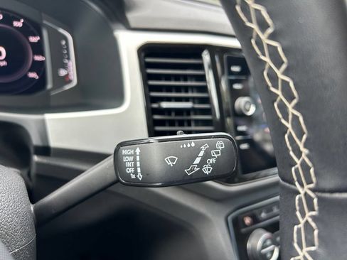 Used 2023 Volkswagen Atlas SE AWD/4WD image 24