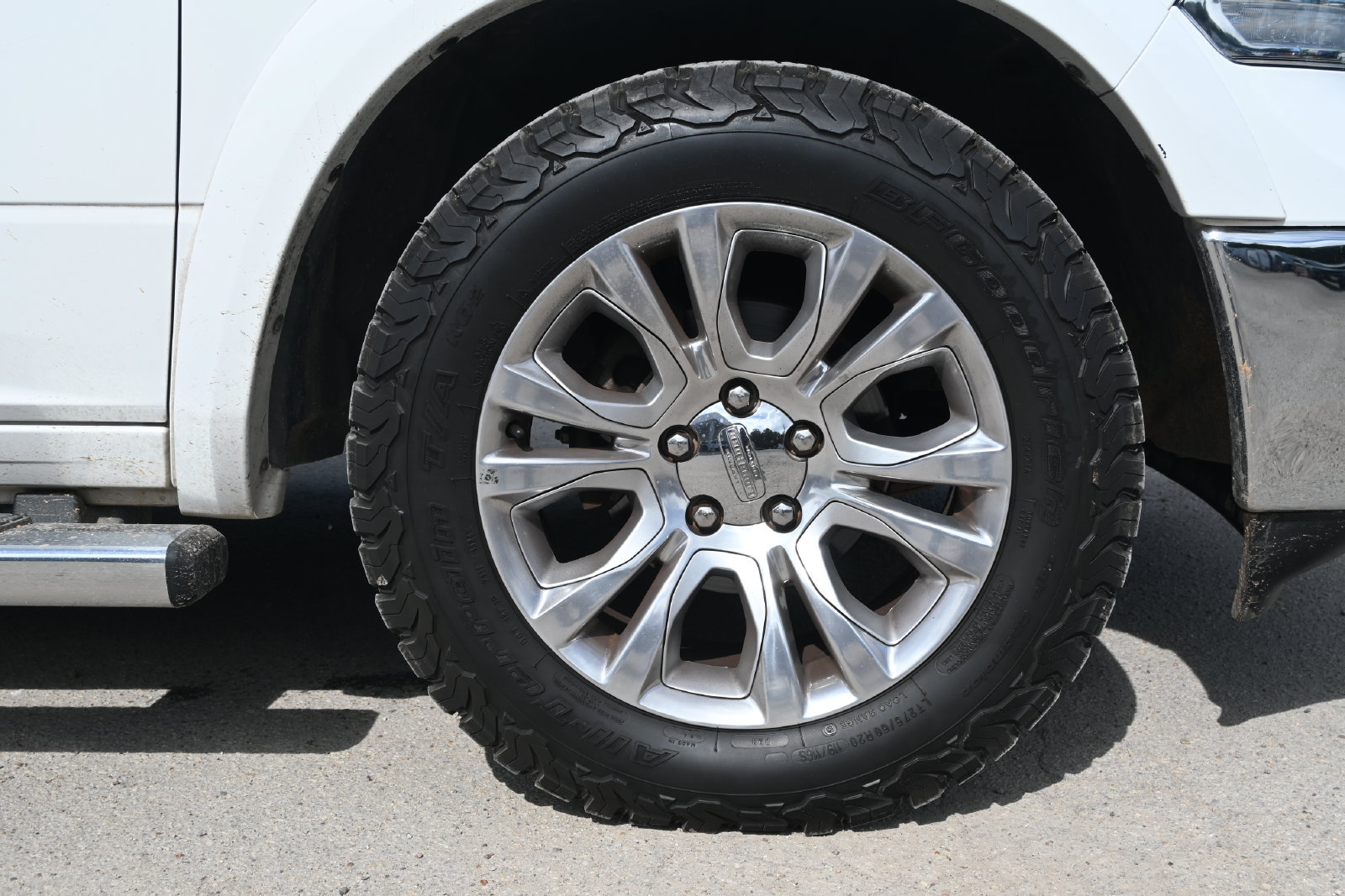 Used 2017 RAM 1500 Laramie Longhorn RWD image 8