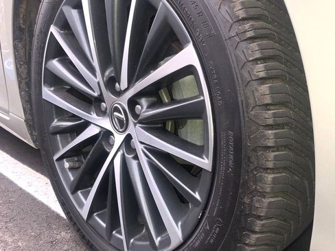 Used 2022 Lexus ES 350 w/ Premium Package image 8