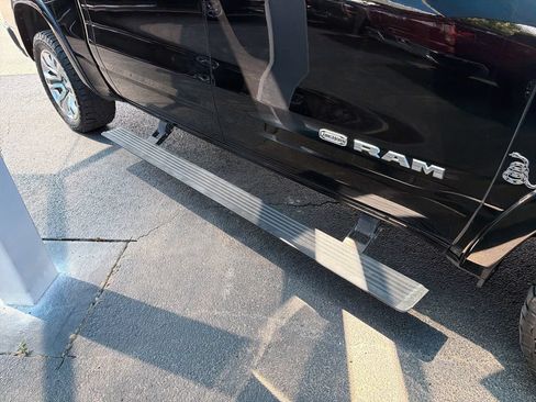 Used 2019 RAM 1500 Limited AWD/4WD image 17