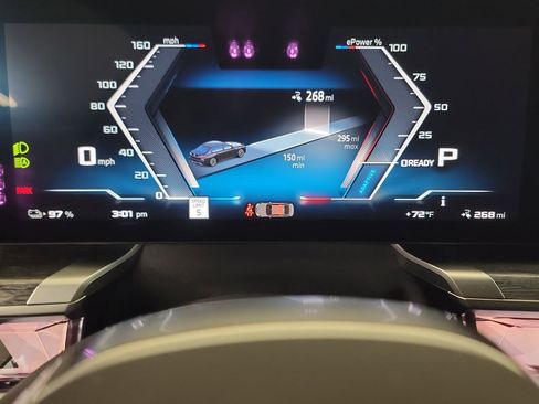 Used 2025 BMW i7 M70 image 13