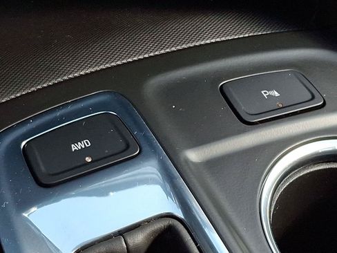 Used 2023 Chevrolet Equinox LT AWD/4WD image 26
