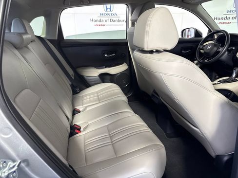 Used 2025 Honda HR-V EX-L image 8