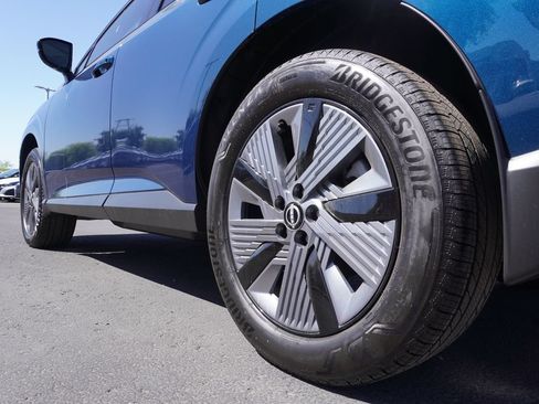 Used 2025 Nissan Murano SL AWD/4WD image 6