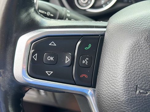 Used 2019 RAM 1500 Laramie w/ Off Road Group AWD/4WD image 31