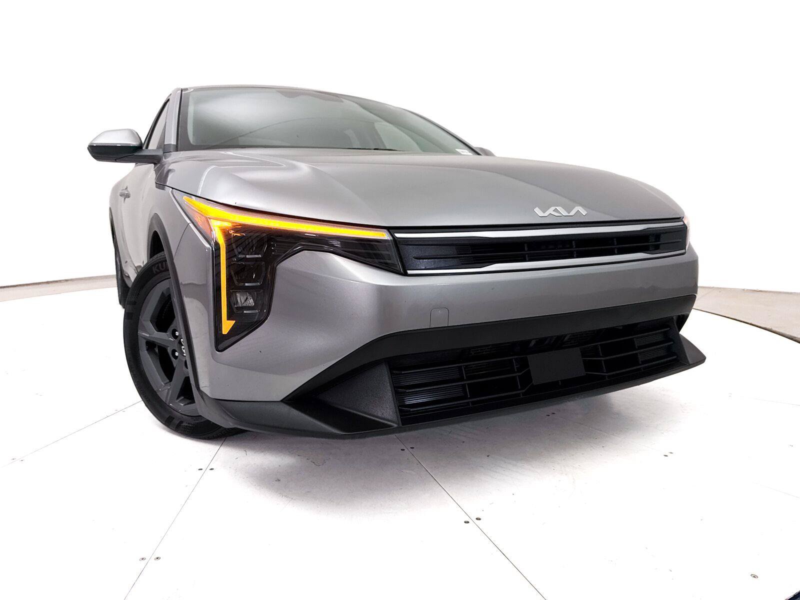 Used 2025 Kia K4 FWD image 5