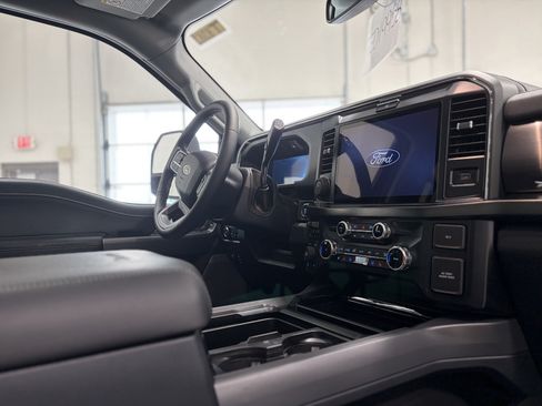 New 2026 Ford F250 Lariat w/ Black Appearance Package AWD/4WD image 32